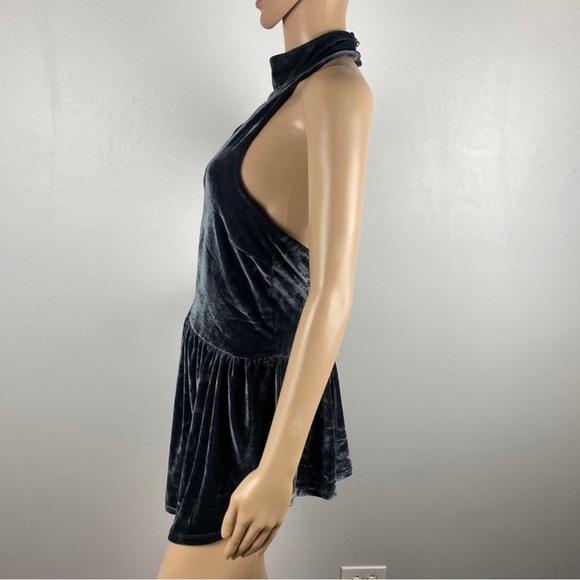 TART VELVET PEPLUM HALTER TOP - Picture 4 of 7